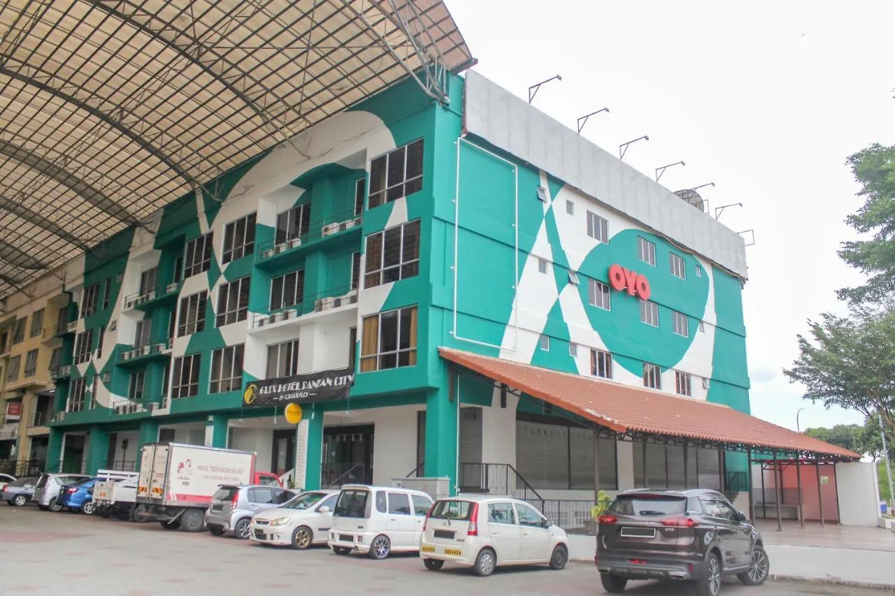 Oyo 89995 Glex Hotel Pandan City Johor Bahru