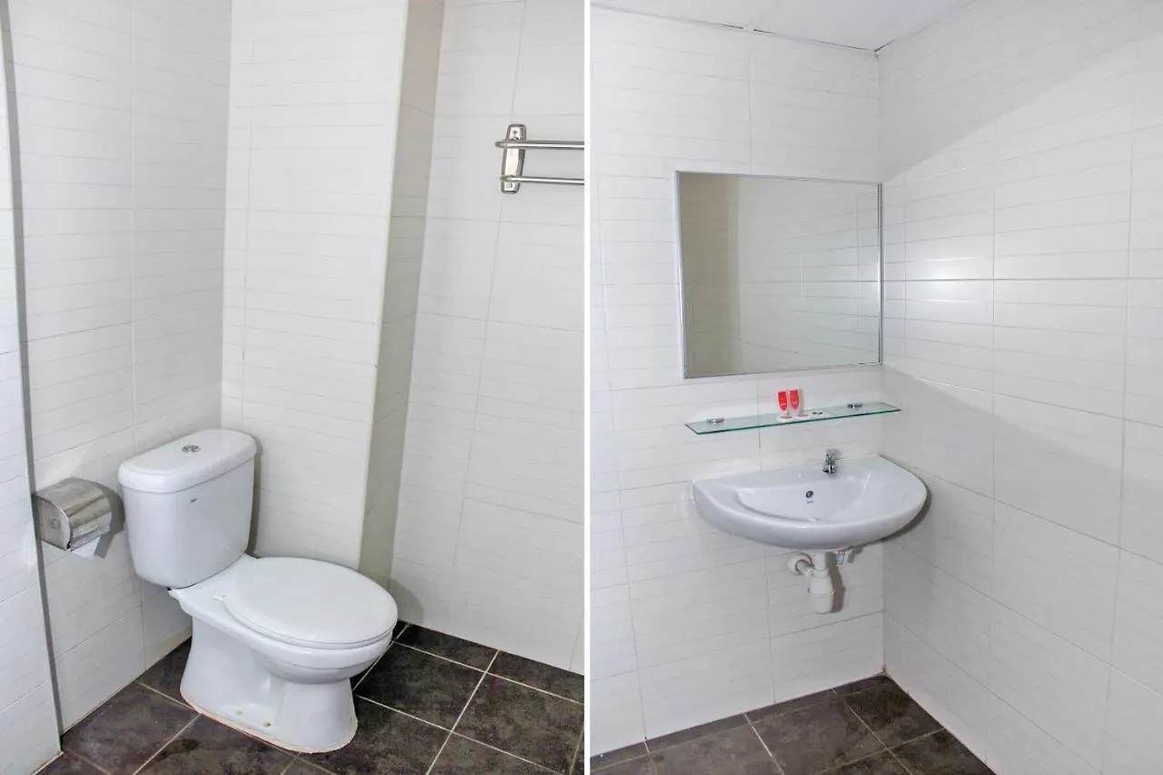 Oyo 89995 Glex Hotel Pandan City Johor Bahru