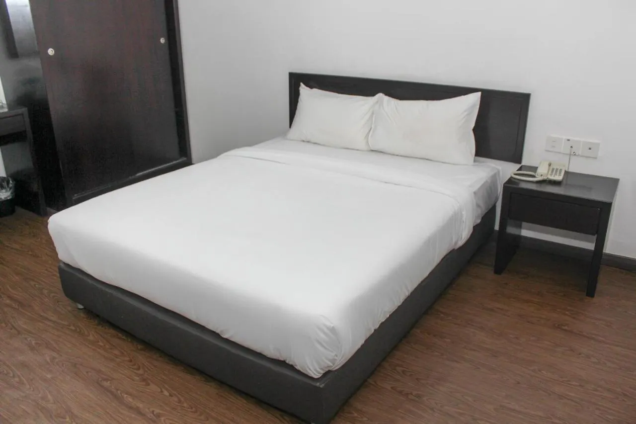 Oyo 89995 Glex Hotel Pandan City Johor Bahru