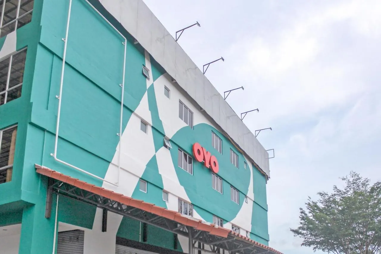 Oyo 89995 Glex Hotel Pandan City Johor Bahru 2*,