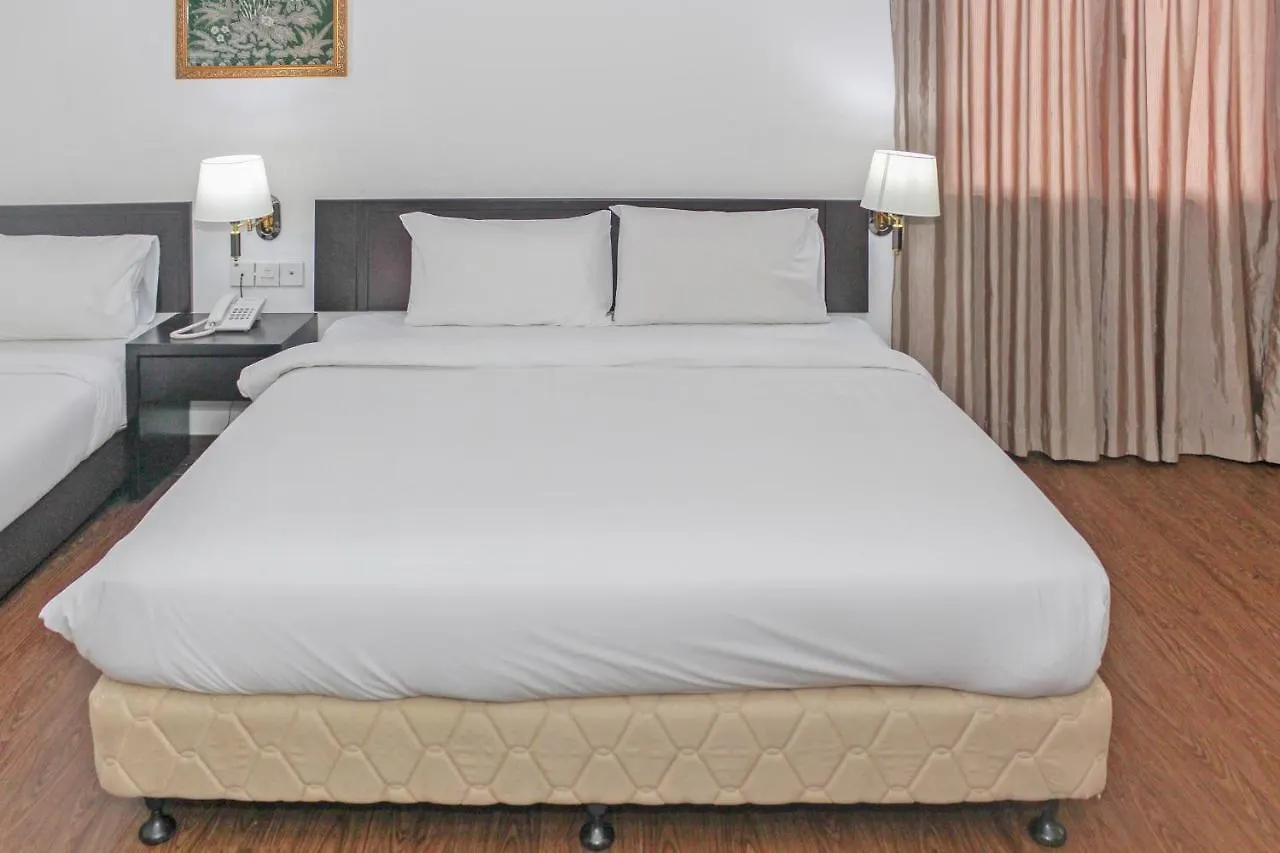 Oyo 89995 Glex Hotel Pandan City Johor Bahru 2*,