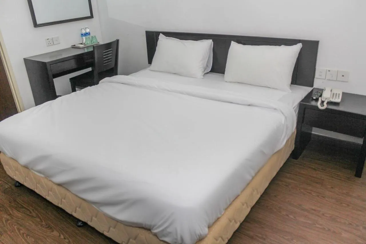 Oyo 89995 Glex Hotel Pandan City Johor Bahru